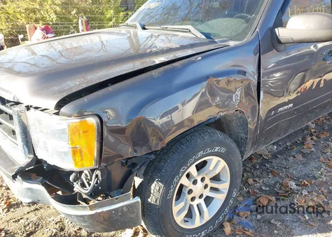 2010 GMC Sierra 1500 Sl z USA, uszkodzony, nr VIN 3GTRKUEA1AG124379